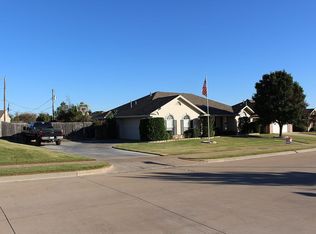 5207 Ridgecrest Dr, Wichita Falls, TX 76310