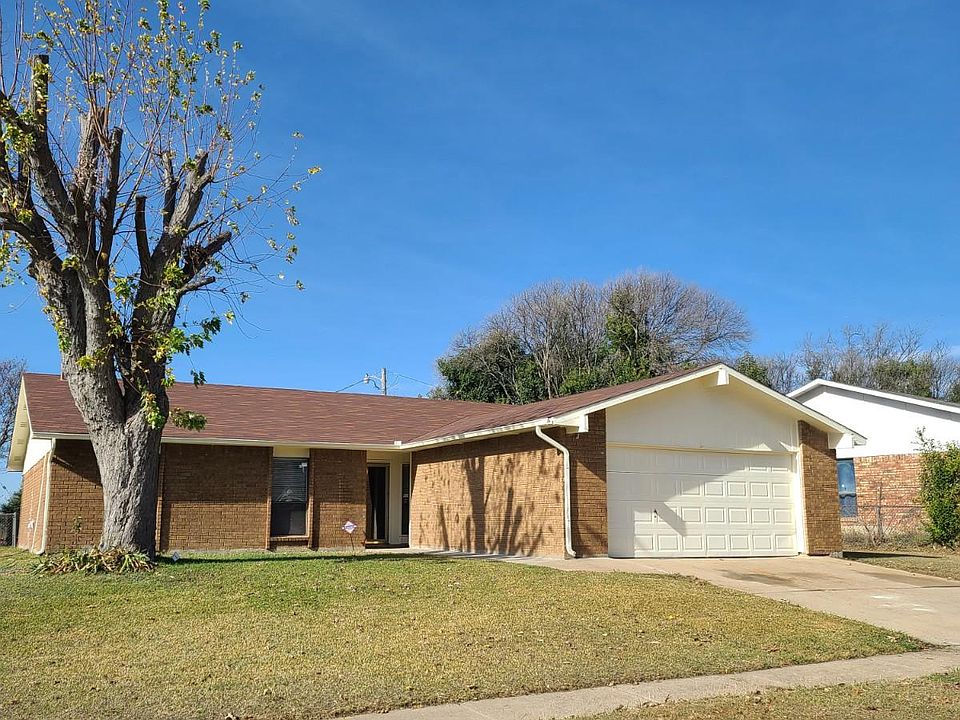 1st image of 3508 Chamberland Dr