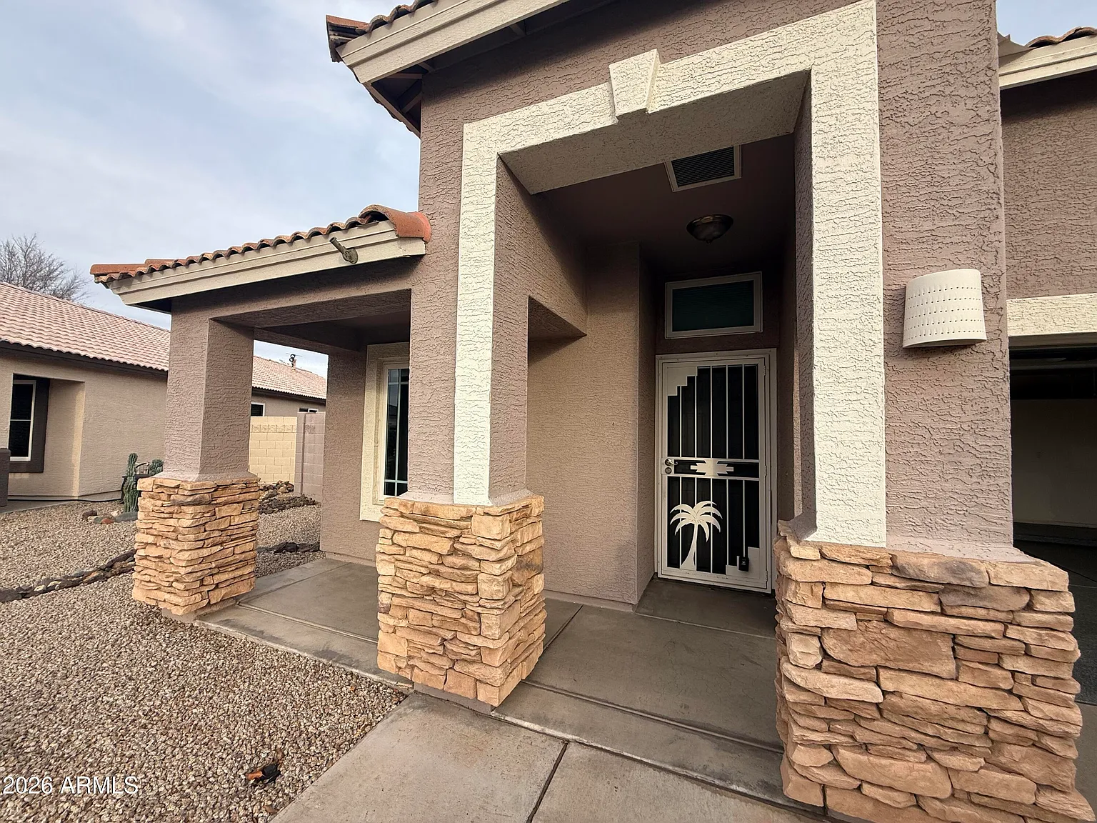 3 bed, 2.0 bath, 1688 sqft, $2,700 — Photo 3