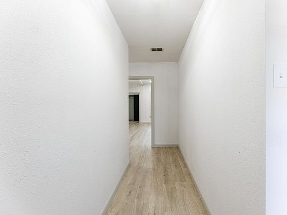5th image of 3513 45th St