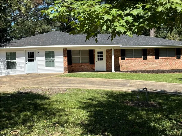 720 Paradise Rd, Pineville, LA 71405