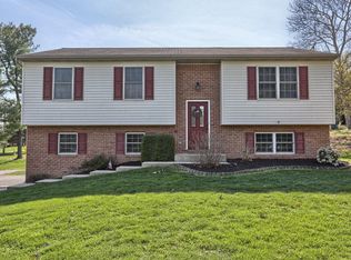 308 S 2nd St, Bainbridge, PA 17502