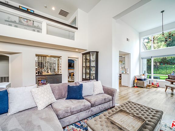 5th image of 4285 Park Verdi