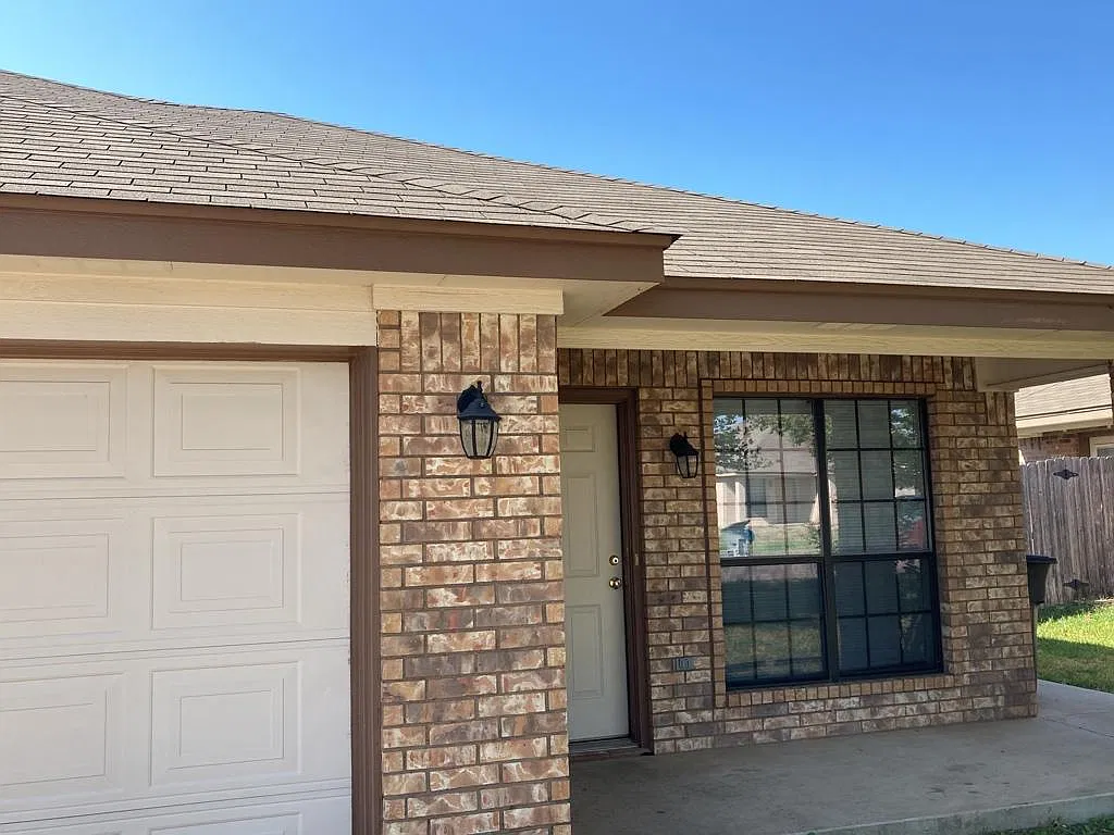 3 bed, 1241 sqft, $1,465 — Photo 2