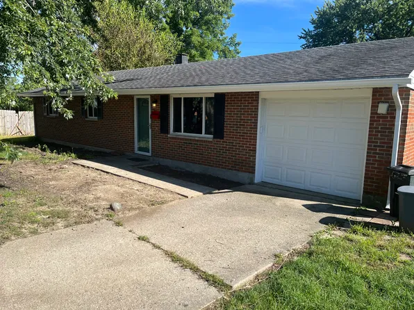 138 Glenada Ct, New Lebanon, OH 45345