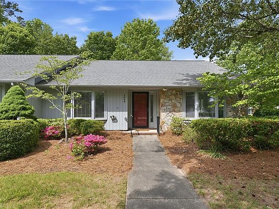 3rd image of 2609 Spring Bridge Cir