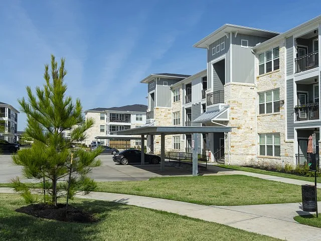 Sapphire Bay — Photo 39