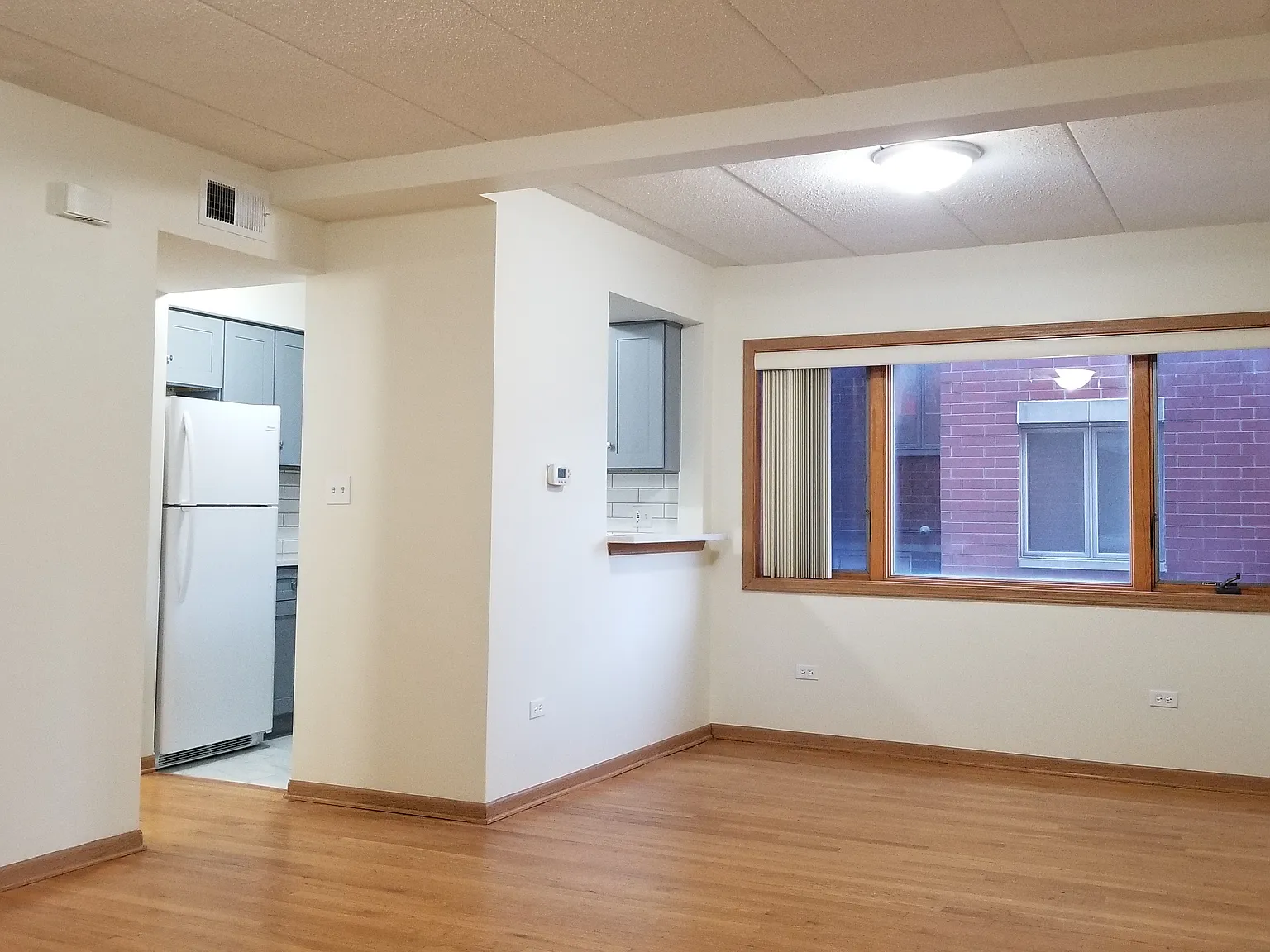 3 bed, 900 sqft, $2,000 — Photo 1