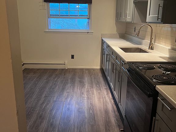 3rd image of 105 Midland Blvd Floor 2