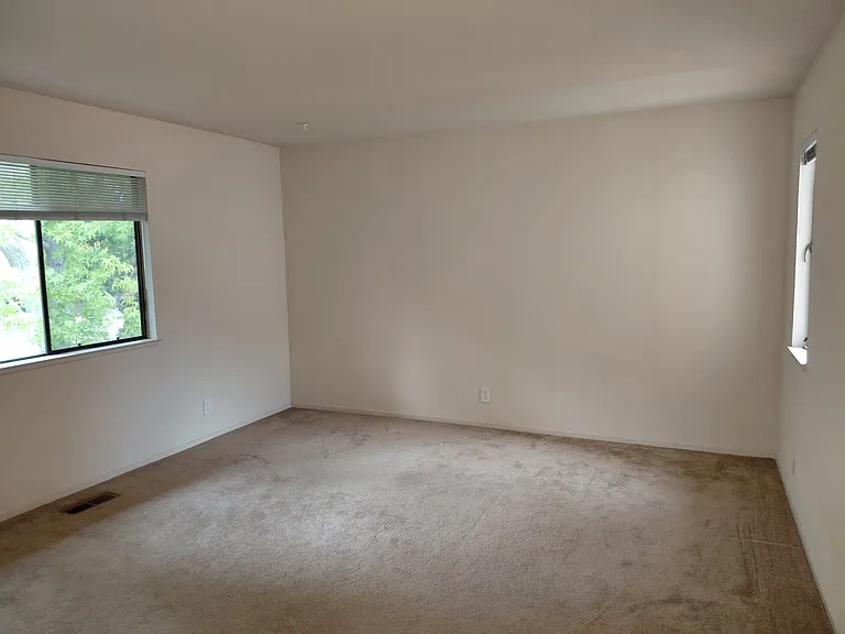 358 Pimlico Dr — Photo 20