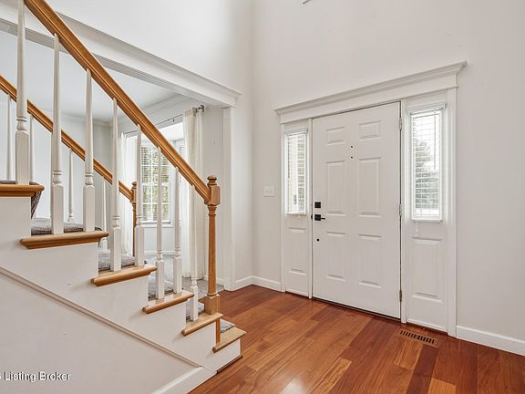 5th image of 3718 Hunters Ridge Dr