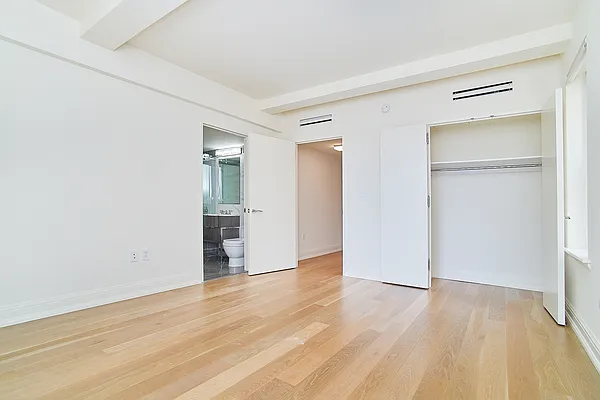 Rented by Living New York | media 10