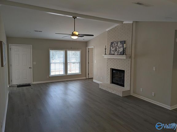 3rd image of 798 Seina Vista Dr