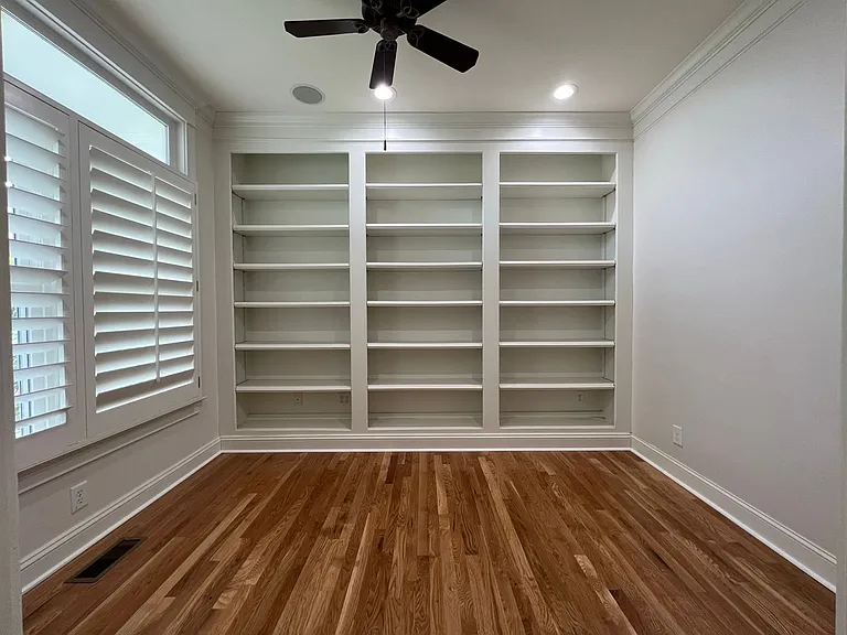 508 Stefan Ct — Photo 12