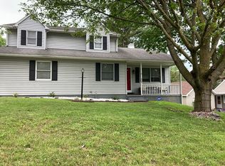 526 Sayles St, Oneida, NY 13421