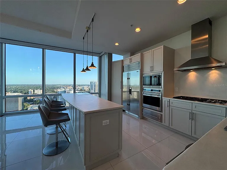 150 E Robinson St #29B — Photo 6