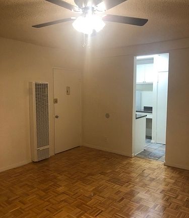 2nd image of 416 Rose Ave