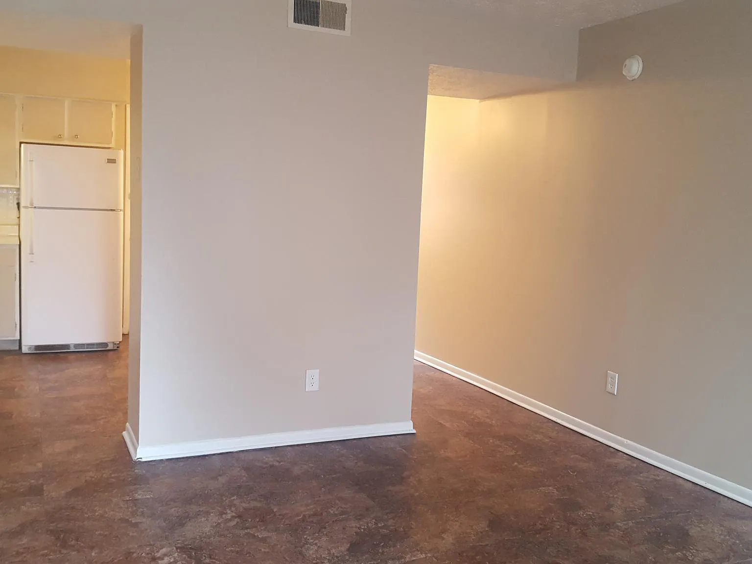 2 bed, 850 sqft, $974 — Photo 4