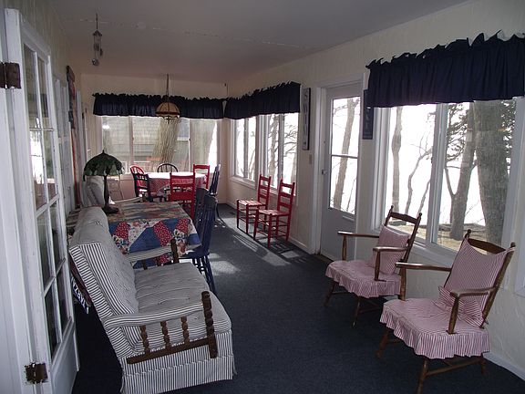 5th image of 3707 Fairfield St