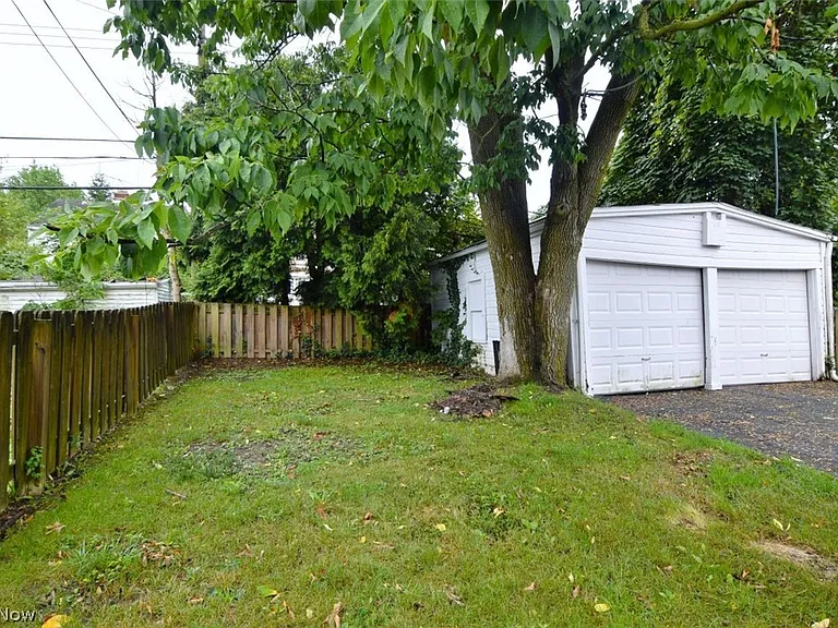 4438 Baintree Rd — Photo 36