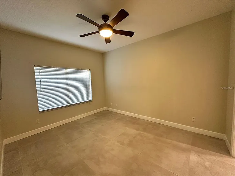 1641 Red Oak Ln — Photo 11