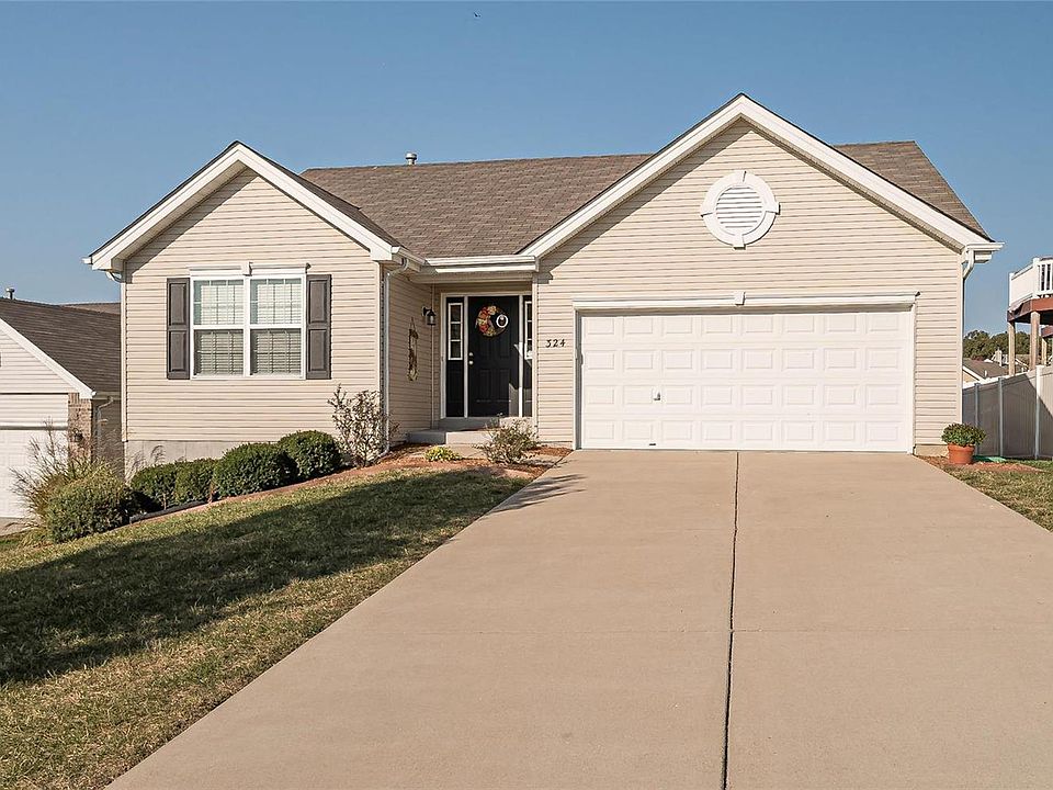 1st image of 324 Magoffin Trails Ct