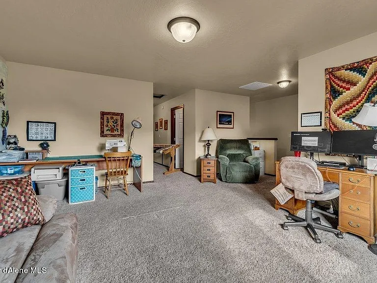 8428 N Boysenberry Loop — Photo 18