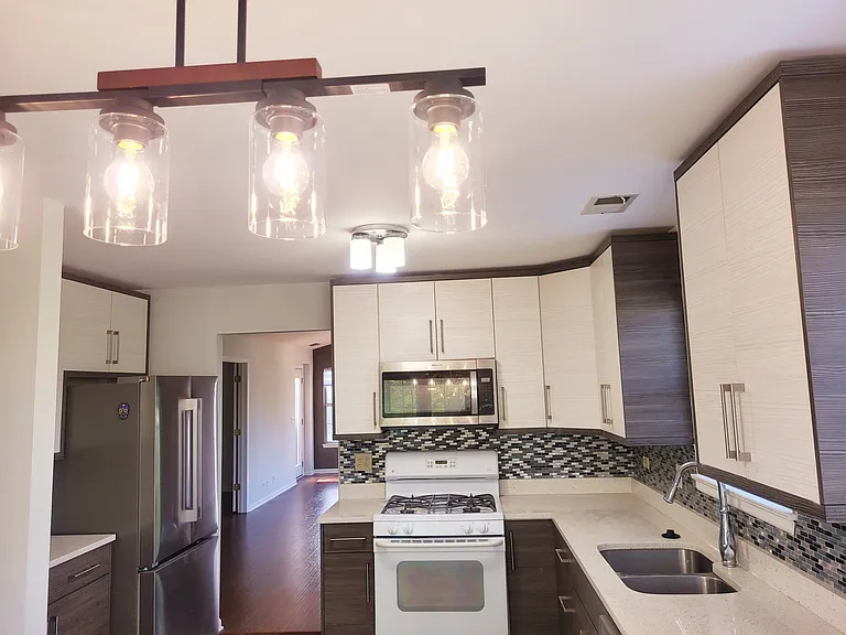 112 White Branch Ct — Photo 13