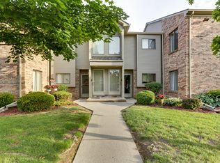 42770 Lilley Pointe Dr, Canton, MI 48187