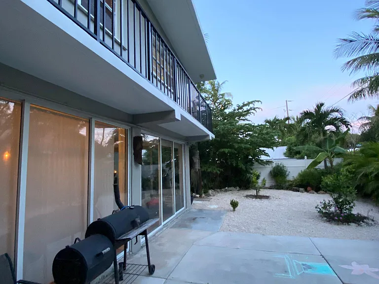 402 Coconut Dr — Photo 44