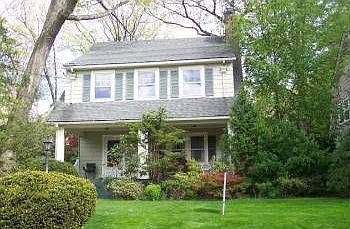 2nd image of 9 Sloan St
