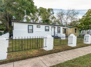 1948 Delga St, Fort Worth, TX 76102