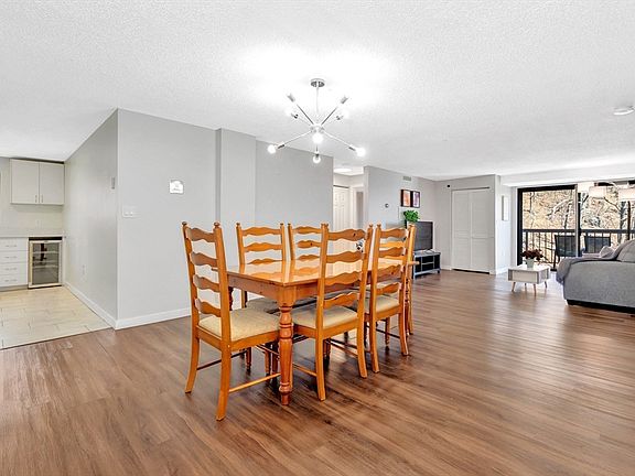 5th image of 500 Salem St APT 604