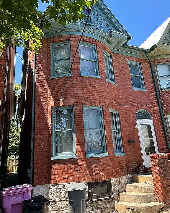 1st image of 219 S Maple Ave