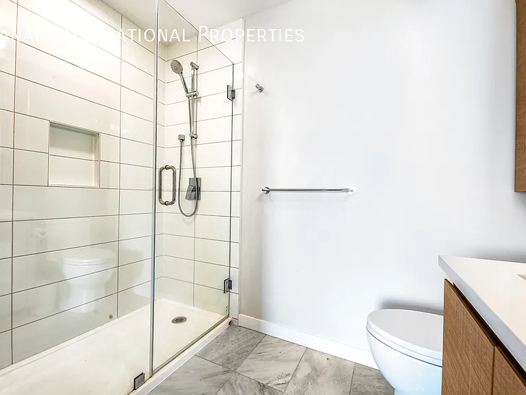 2108 Gilmore Ave #5204 — Photo 17