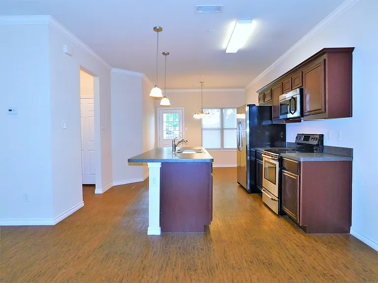 5404 Dolores Pl — Photo 5