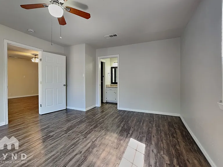 612 S Rough Creek Ct — Photo 7