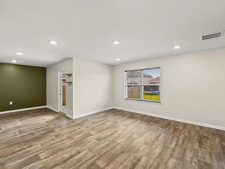7292 Ellie B Dr — Photo 25