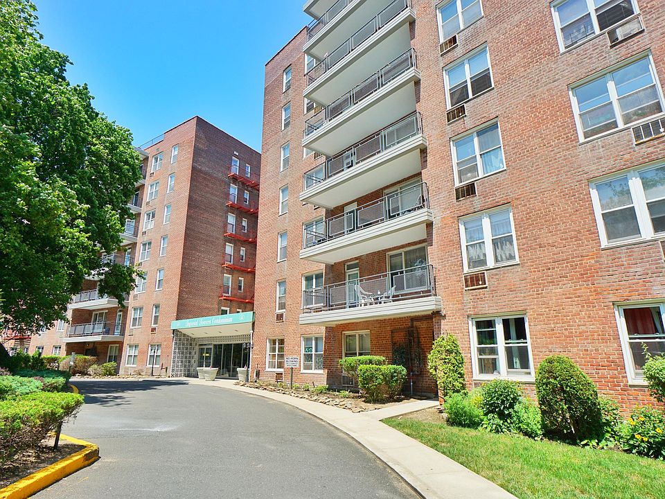 1st image of 55 Austin Pl #2L