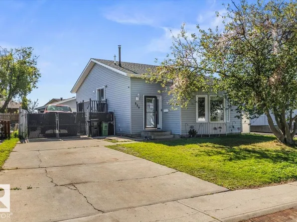 329 Warwick Rd NW, Edmonton, AB T5X 4R1