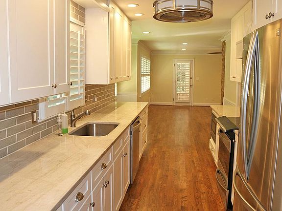 5th image of 4956 Fox Forest Dr