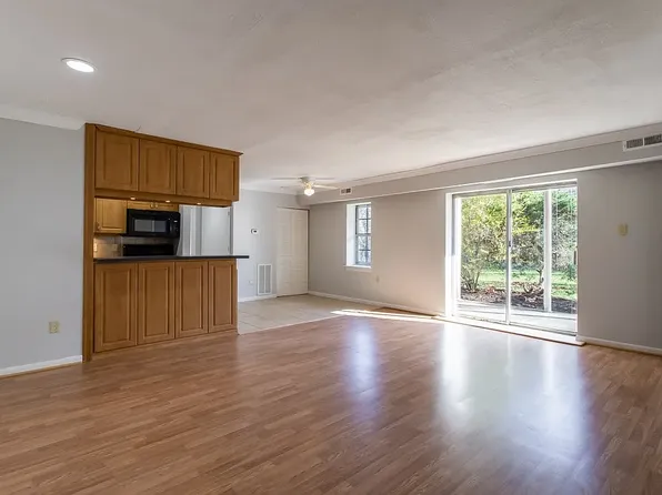 545 Burgoyne Rd Unit 2, Charlottesville, VA 22901
