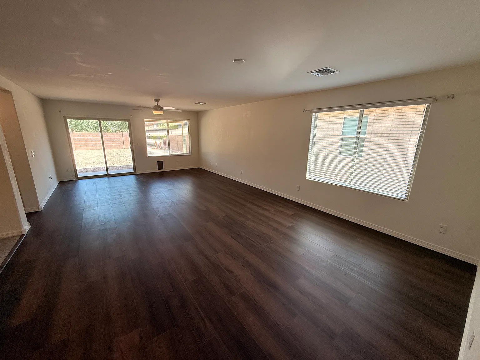 3 bed, 1584 sqft, $2,300 — Photo 4