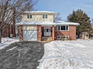 15 Bellroyal Ct, Halifax, NS B2V 2B4