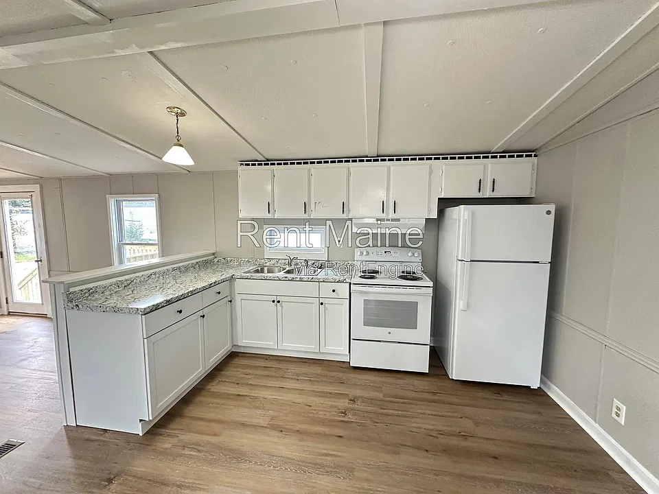 438 Finson Rd #3