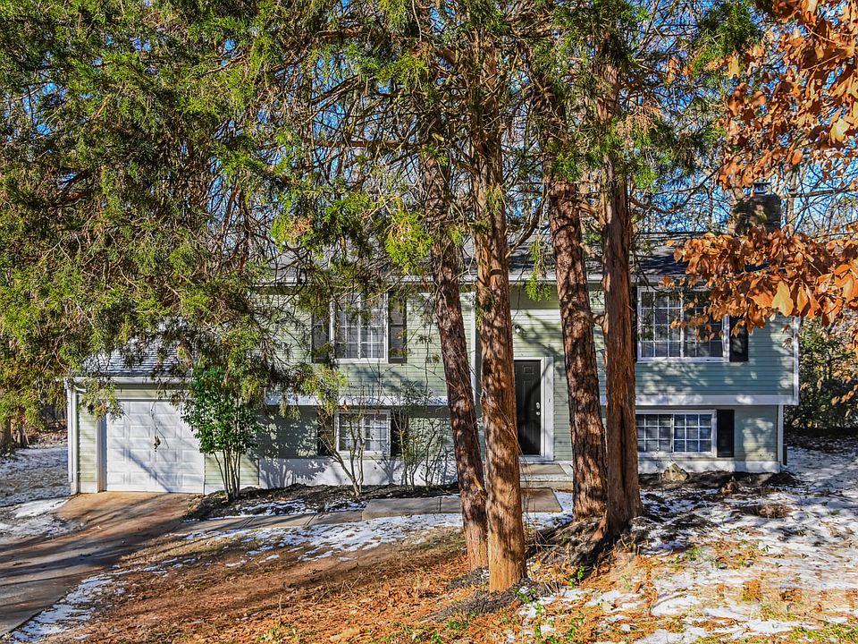 1st image of 3205 Winchelsea Dr