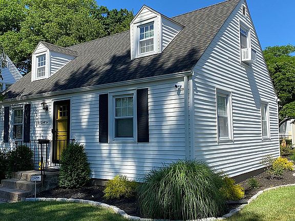 Nicely Landscaped Yard