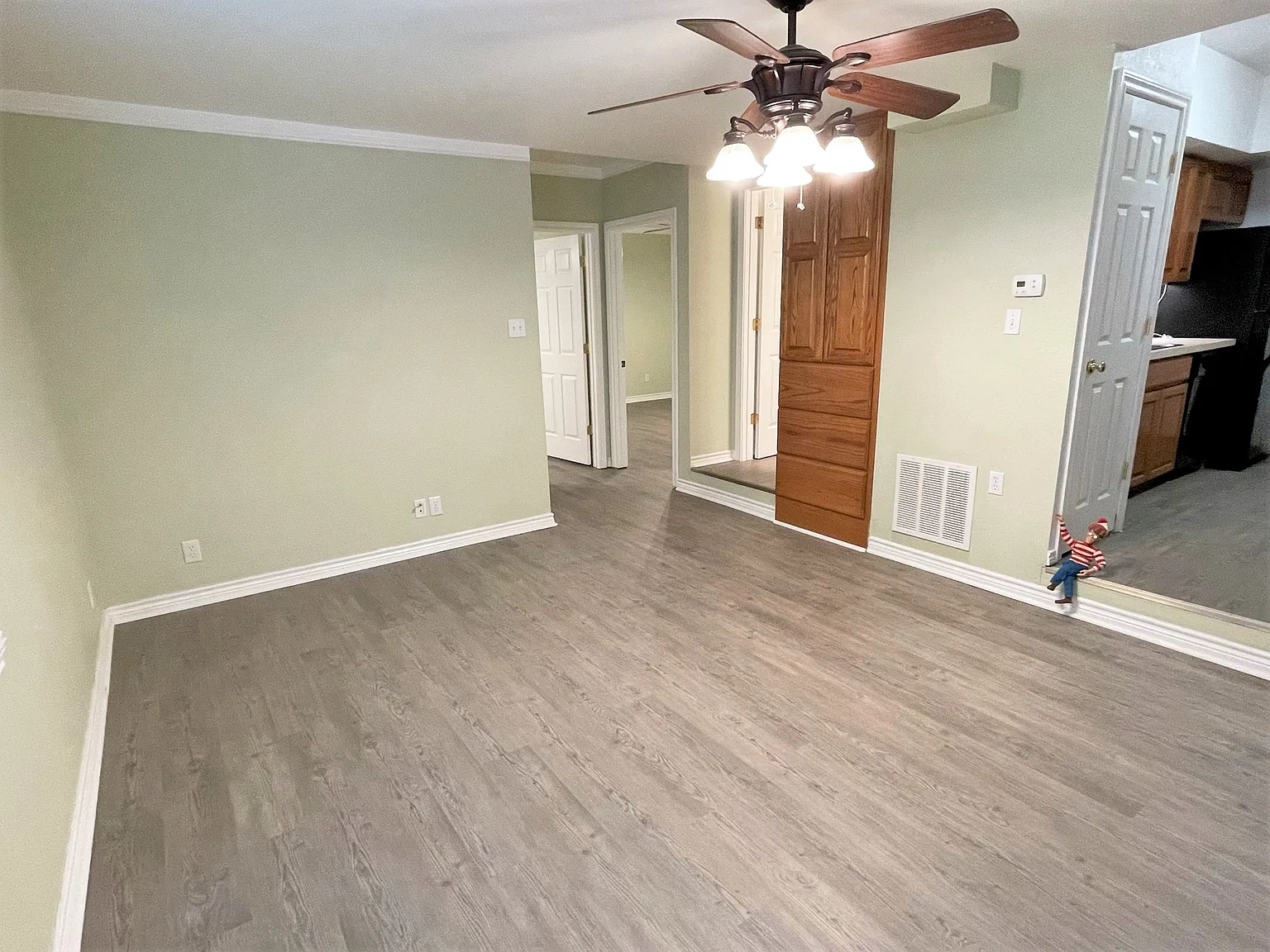 2 bed, 735 sqft, $1,095 — Photo 2