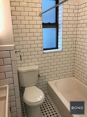 Rented by Bond New York | media 31