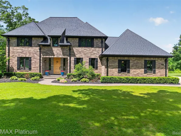 201 Mystic Meadows Ct, Howell, MI 48843